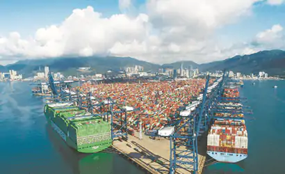 深圳：外贸第一城的经济“定力”缩略图